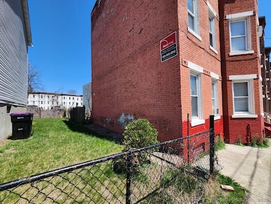 13 Hampshire St, Holyoke, MA 01040 - photo 2