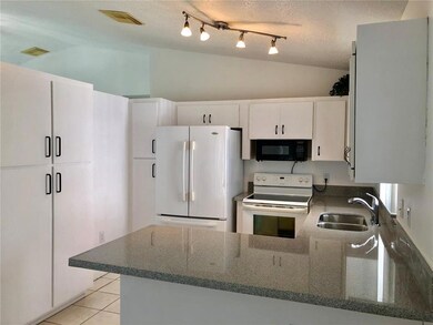 631 SW 176th Ave, Pembroke Pines, FL 33029 - photo 4