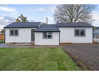 104 E 2nd St, Amity, OR 97101 - photo 4