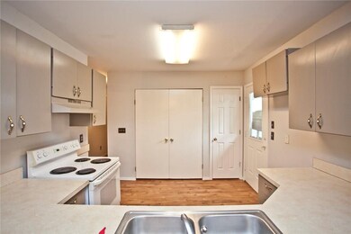 915 N Main St, Bentonville, AR 72712 - photo 3