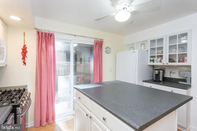 1908 Greenhaven Dr, Baltimore, MD 21209 - photo 5
