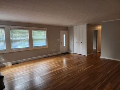 96 W Elm St, Littleton, NH 03561 - photo 5