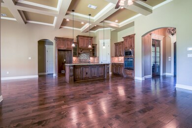 421 River Bank Ln, Granbury, TX 76049 - photo 4