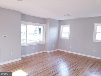 515 Maple St, Columbia, PA 17512 - photo 5