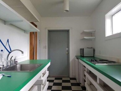 231-091535 Kitchen