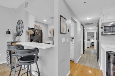 The Mariner Condominiums unit 312, Boston, MA 02109 - photo 4