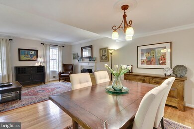 3542 Hamlet Place, Chevy Chase, MD 20815 - photo 6