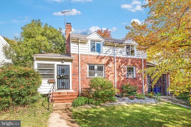 5902 Forest Rd, Cheverly, MD 20785 - photo 2