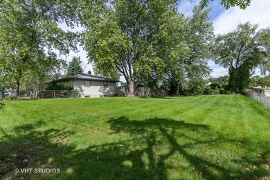 12266 W Lee Ave, Waukegan, IL 60085 - photo 3