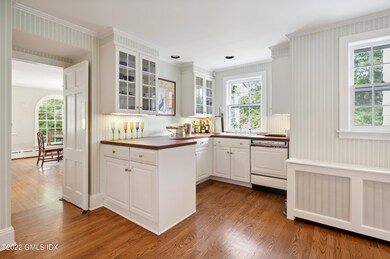 Butler's Pantry