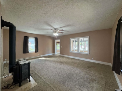 313 N 6th St E, Riverton, WY 82501 - photo 6