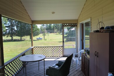 Screened In Porch 2