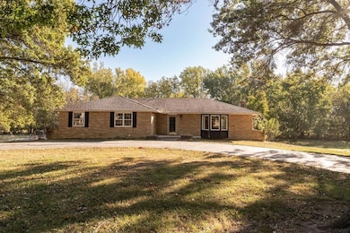 19 Skyline Dr, Adrian, MO 64720 - photo 3