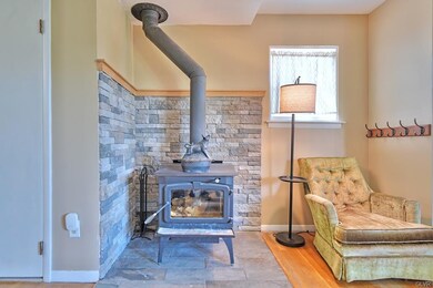 1209 Tee Ct, Allentown, PA 18106 - photo 4