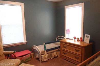 1008 Dorroll St NE, Grand Rapids, MI 49505 - photo 5