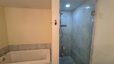 Vizcayne unit 3208, Miami, FL 33132 - photo 2