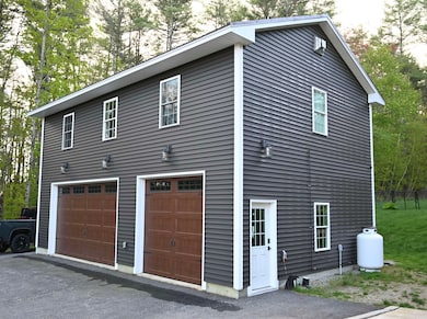 Garage - Right Side View