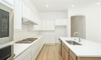 16018 Harvest Moon Ct, Woodloch, TX 77302 - photo 5