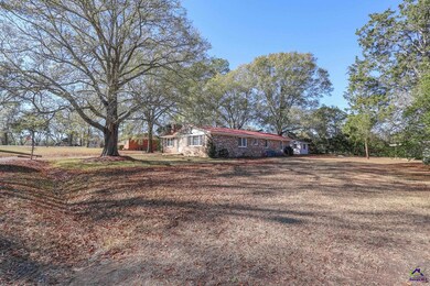 105 Larryton Dr, Cochran, GA 31014 - photo 4