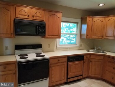 2640 Whitman Dr, Wilmington, DE 19808 - photo 6