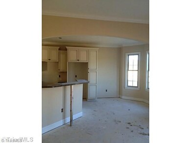 Kitchen. Granite tops and hardwood floors
