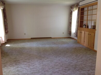 3672 W 32nd St, Erie, PA 16506 - photo 3