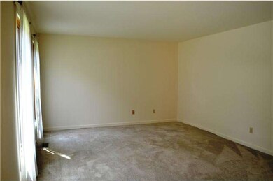 1 Hayloft Cir, Wilmington, DE 19808 - photo 4