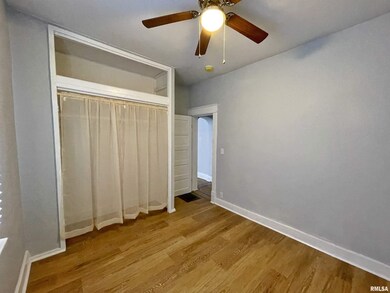 801 W 15th St, Davenport, IA 52804 - photo 6