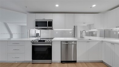 555 NE 34th St unit 204, Miami, FL 33137 - photo 4