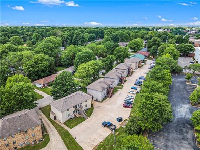 805 NW Mock Ave, Blue Springs, MO 64015 - photo 3