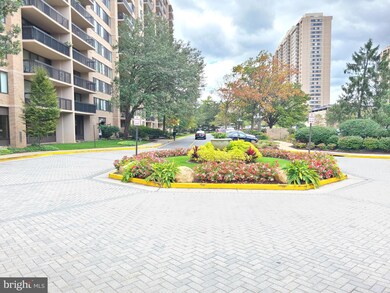 3709 S George Mason Dr unit 502, Baileys Crossroads, VA 22041 - photo 2