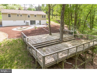 816 Crum Creek Rd, Springfield, PA 19064 - photo 4