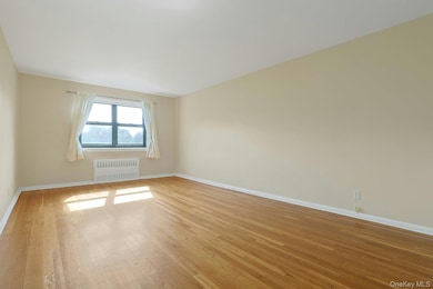 19 Old Mamaroneck Rd unit 6M, White Plains, NY 10605 - photo 6