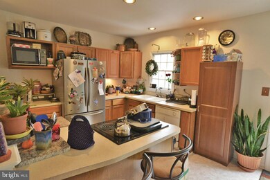 102 Victoria Square, Frederick, MD 21702 - photo 4