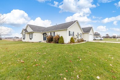 162 N Pine St, Lakeview, OH 43331 - photo 2