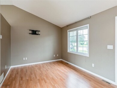 2519 Eagle Point Ct, Des Moines, IA 50320 - photo 5