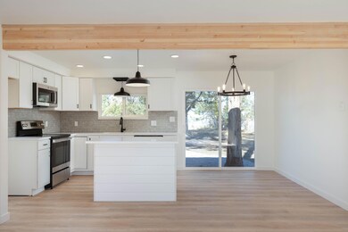 5625 SW Mcvey Ave, Redmond, OR 97756 - photo 7