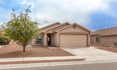 14320 Desert Cactus Dr, Horizon City, TX 79928 - photo 3