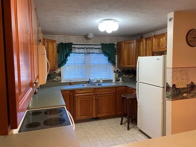 35 Bridle Cross Rd unit 35, Fitchburg, MA 01420 - photo 4