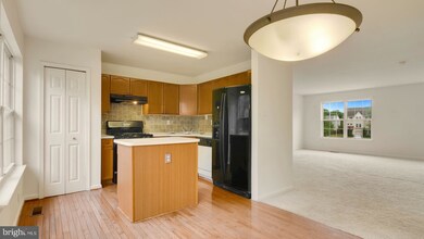 11094 Clovertree Ct, Manassas, VA 20109 - photo 5