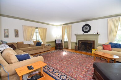 Large Living Room with working fireplace