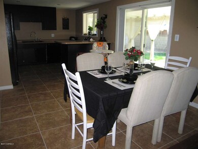 DINING ROOM/KITCHEN