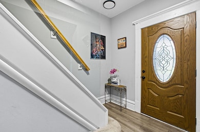 7-web-or-mls-Jenne Ross - 280 Taylor Ave