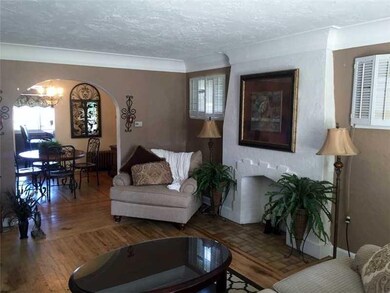 Family Room.