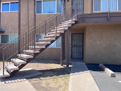 3302 W Loma Ln unit 2, Phoenix, AZ 85051 - photo 2