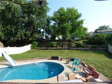 1427 S 15th Ave W, Newton, IA 50208 - photo 3