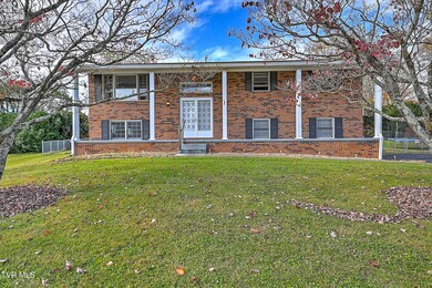189 Raintree DOM-3