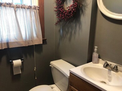 20 Hafey St, Chicopee, MA 01013 - photo 7