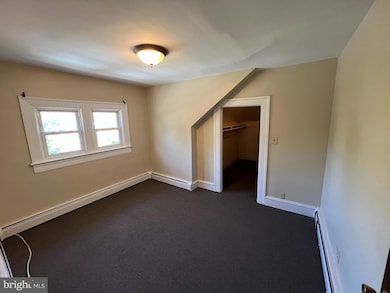 1050 Stuyvesant Ave unit 3 THIRD FLOOR, Trenton, NJ 08618 - photo 7