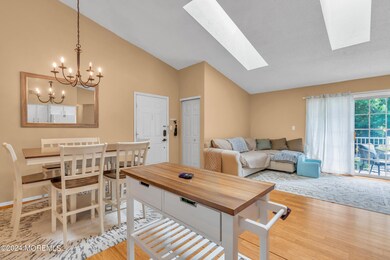 57 Rachel Ct unit 4614, Franklin Park, NJ 08823 - photo 6